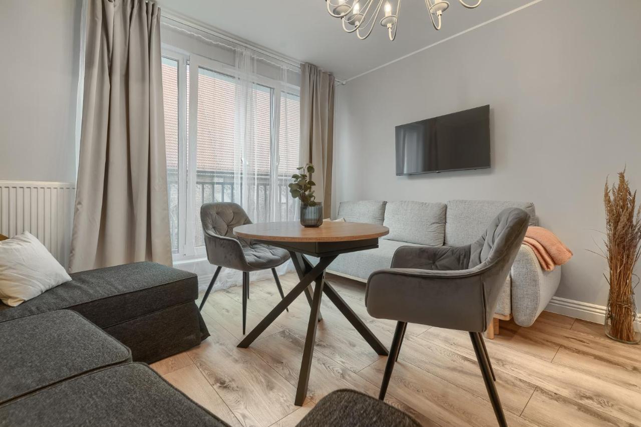 Munn 3 Apartment
